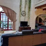 Renovated With Heated Pool & Gym, Right In Village Centre