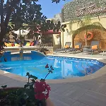 Renovated With Heated Pool & Gym, Right In Village Centre * Надур