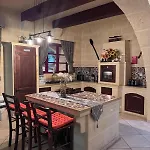 Renovated With Heated Pool & Gym, Right In Village Centre