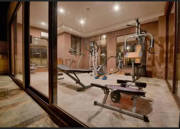 Villa Renovated With Heated Pool & Gym, Right In Village Centre *